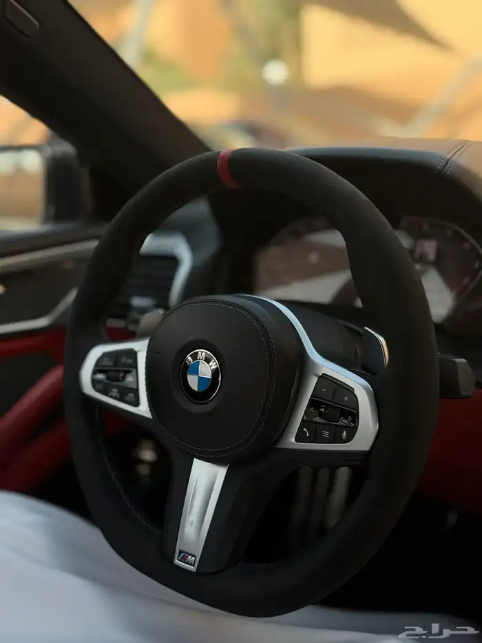 للبيع BMW 850i   الفئة الثامنة - 8 سلندر توين تيربو 23