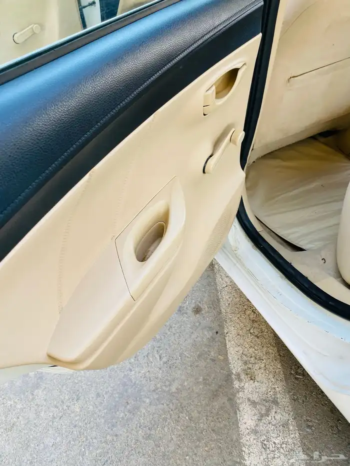 تويوتا ياريس 2017 6