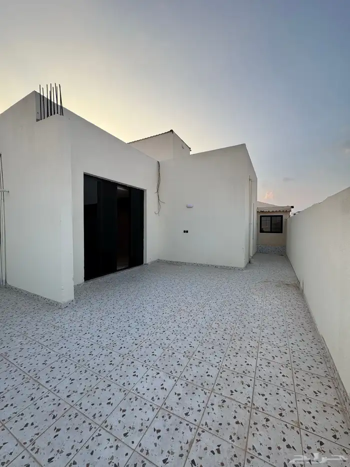 شقة روف للبيع 22