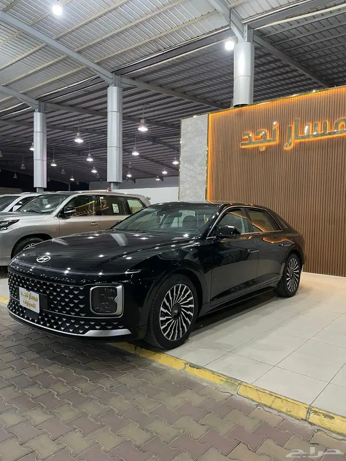 ازيرا موديل 2024 فل كامل V4 5