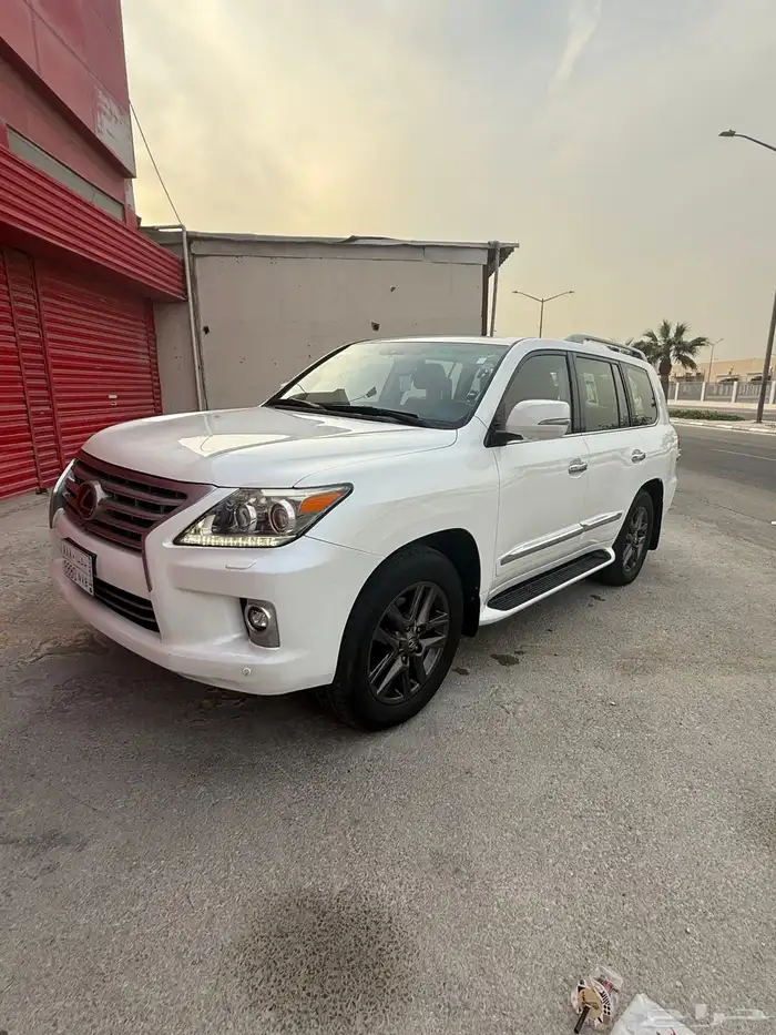 لكزس 2012 10