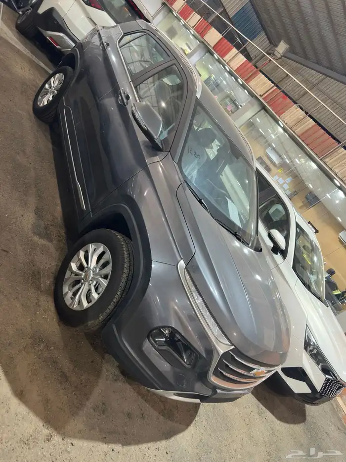 شيفروليه جروف LT استندر 2025 رمادي فضي ابيض أزرق فاتح 3