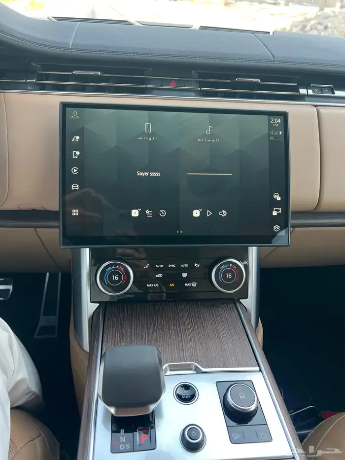 رنج روفر فئة SE 2023 9