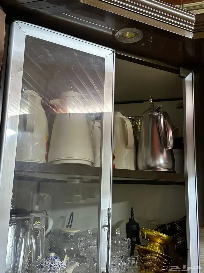 مطبخ كبير مع ديكور أمينو 7