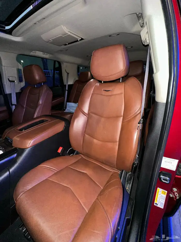 كاديلاك اسكاليد 2015 38