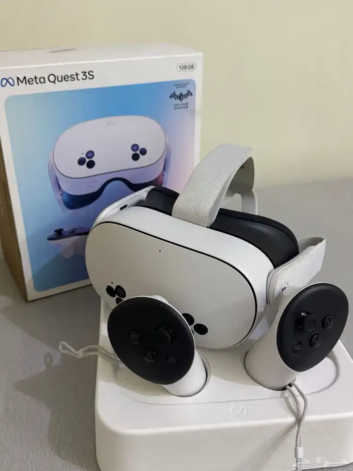 نظارت واقع افتراضي ميتا كويست 3s 0