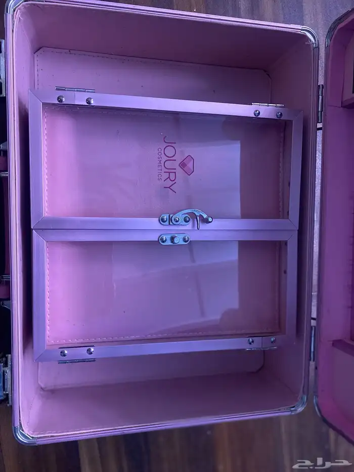 شنطة مكياج 2