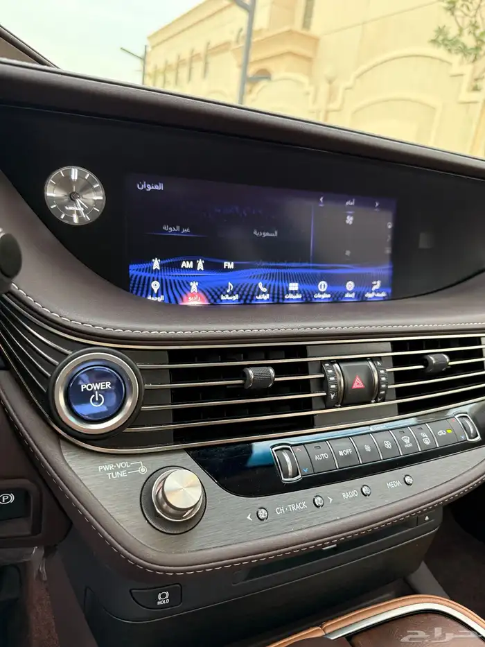 للبيع لكزس LS500h هايبرد ( مخزن ) سعودي اعلى افئه 31