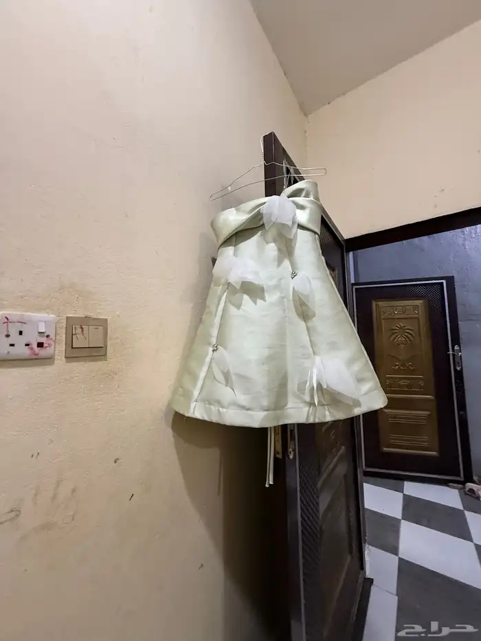 فستان مستخدم يوم واحد السعر الكبير150 و الصغير140 6