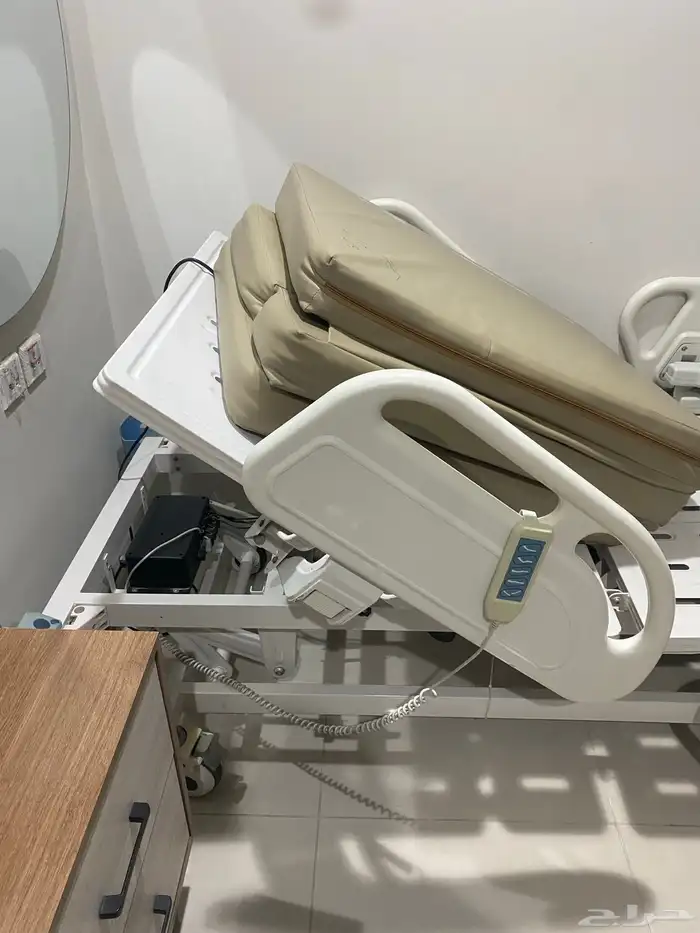 سرير مستشفيات للمنزل 3