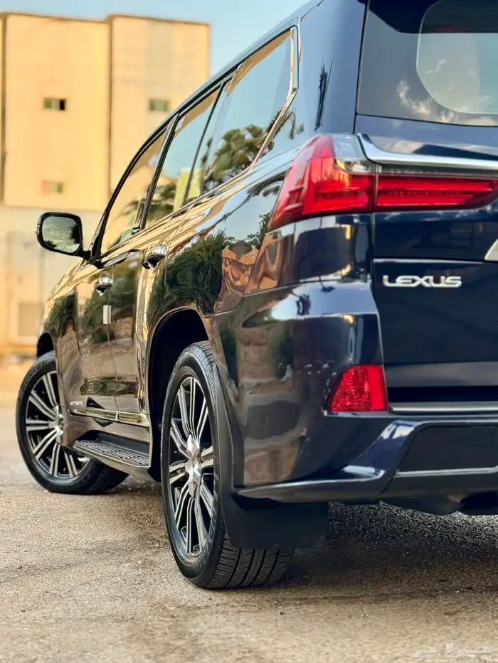 للبيع جيب لكزس 2016 ((DD))(بريمي) ((نظيف جدا )) 30