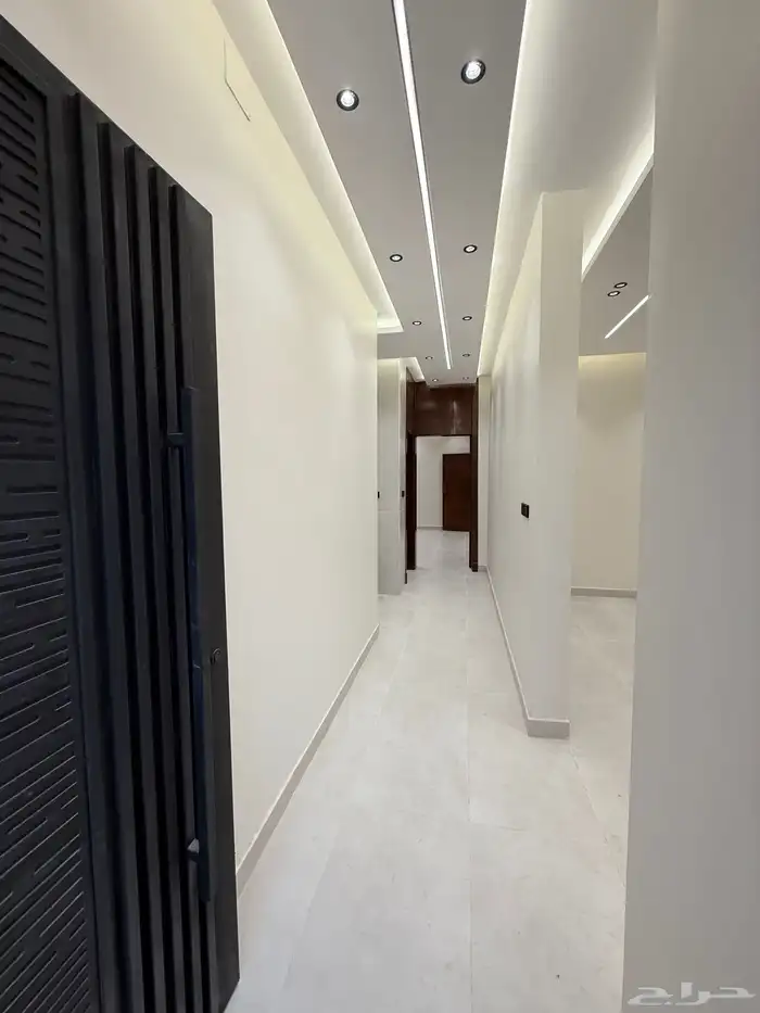 فرصه للبيع فيلا روف ب 685 الف عليها تامين وحي مكتمل الخدمات 58