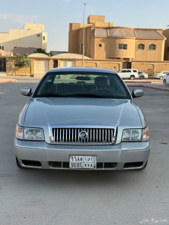 فورد ماركيز 2010 - نظيف 3