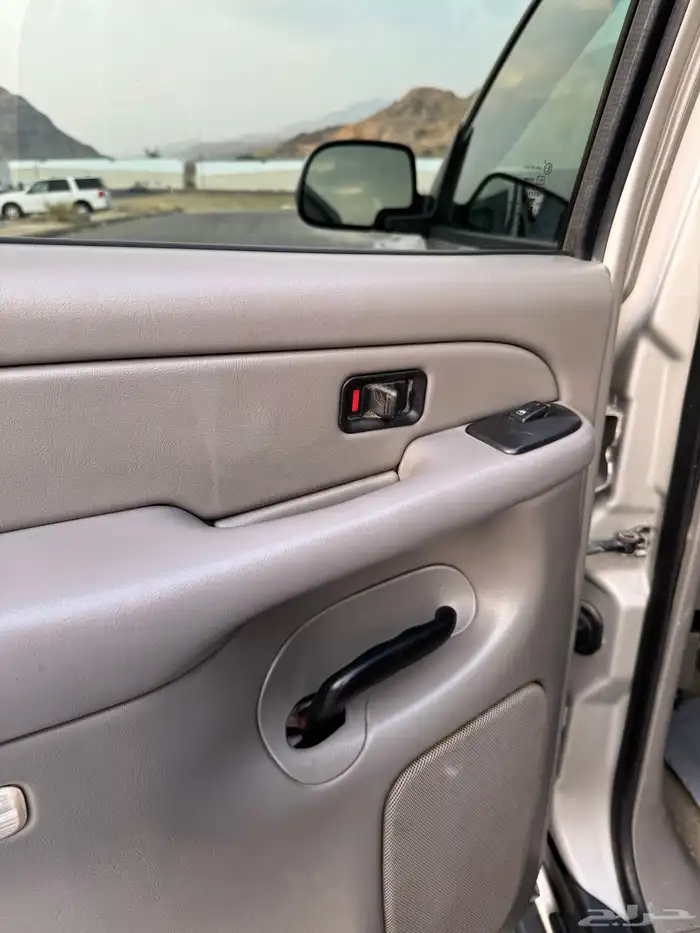 تاهو 2005 نظيف جدا 40