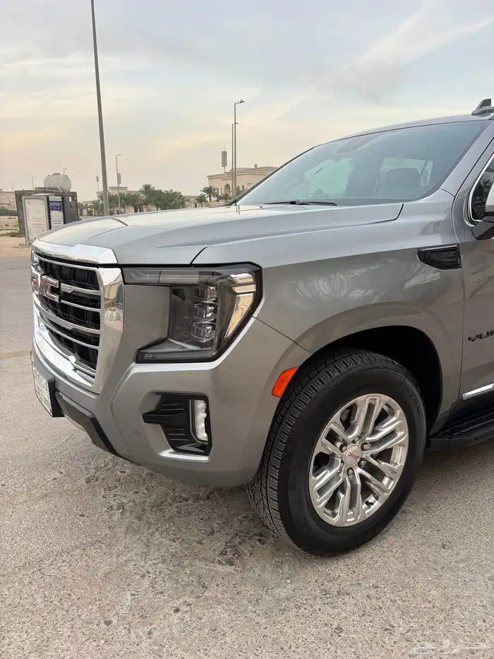 جمس يوكن 2023 SLT (مخزن) 15