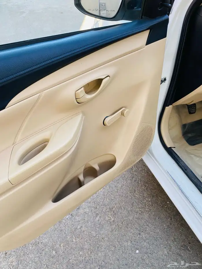 تويوتا ياريس 2017 10