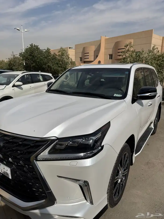 جيب لكزس 2021 1