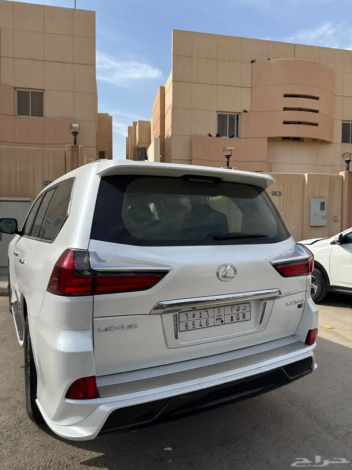 جيب لكزس 2021 3