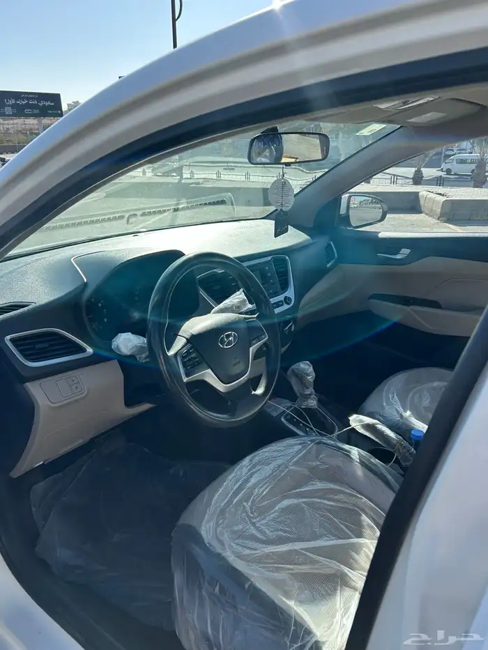 للبيع اكسنت 2022 12