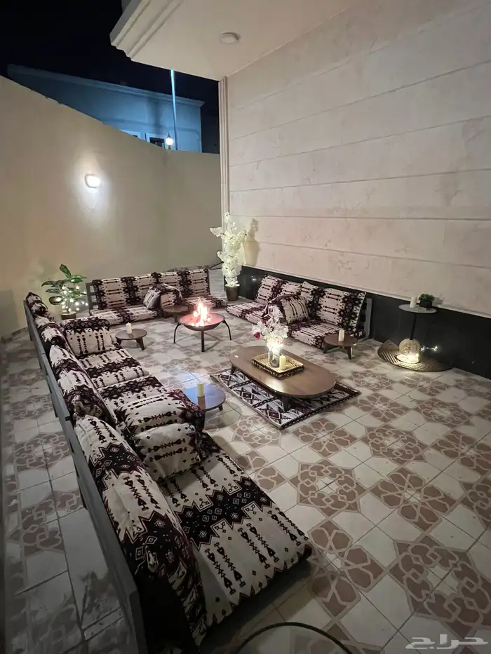 جلسات للاجار المكان عليك والجلسات علينا 5