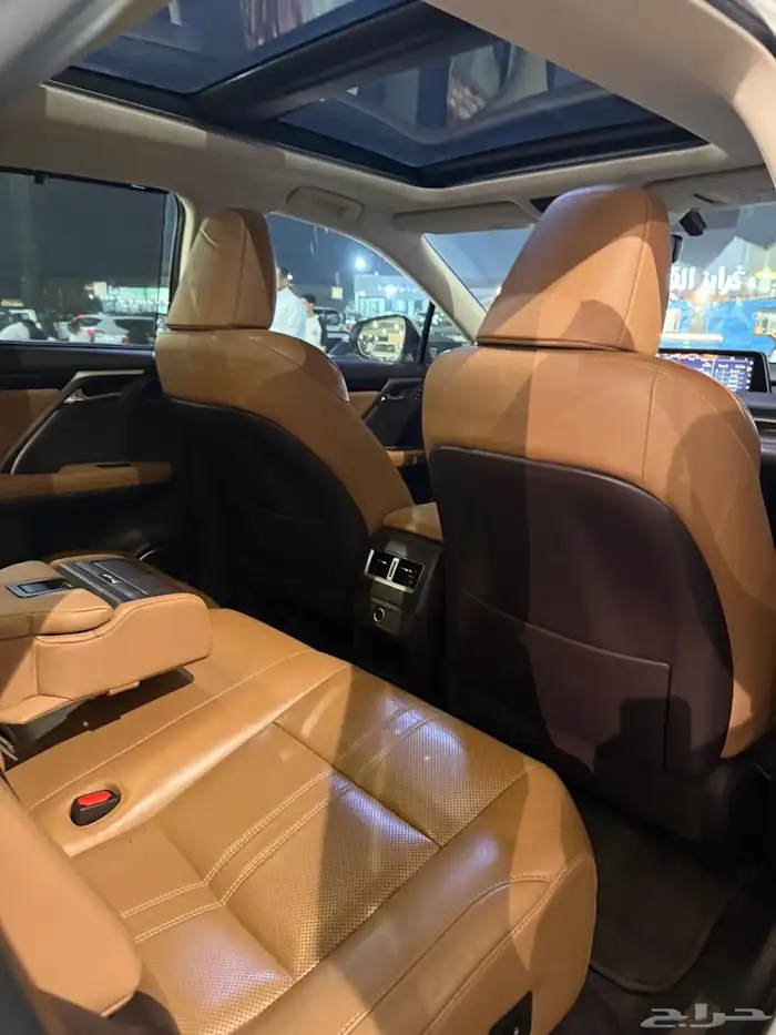 لكزس RX350 2017 ( الوكيل عبداللطيف جميل ) 17