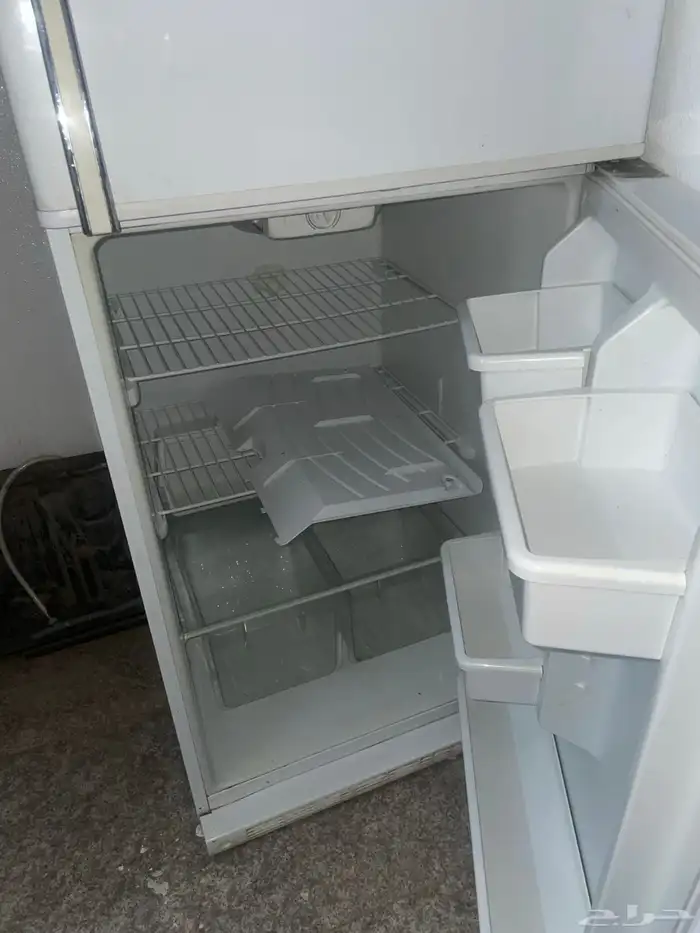 ثلاجه نظيفه البيع مستعجل الحد 400 الصامل يجي خاص 4