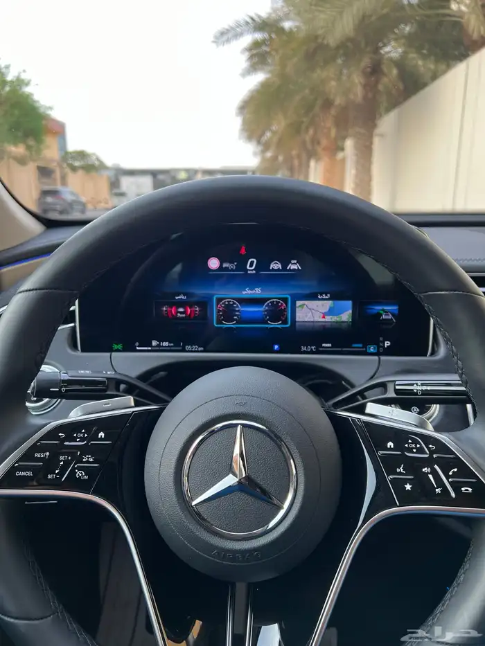 مرسيدس E200 2025 عداد 7 الاف كيلو ضمان الجفالي سنتين 53