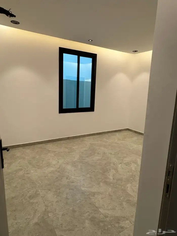 شقة روف للبيع 30