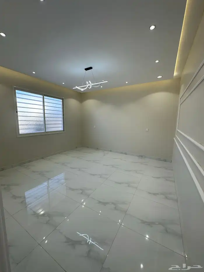 للبيع شقة دور ارضي بمدخل خاص وحوش وسيع المحالة 1