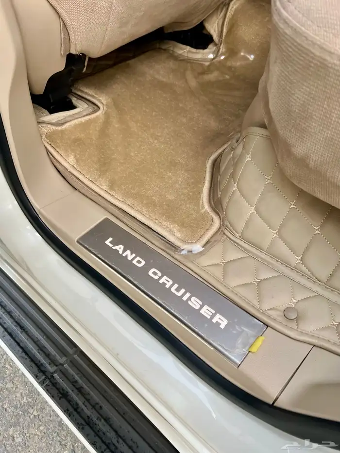 لاندكروزر 2023 مخزن دفعة أخيره سعودي GXR-L3 مشروط وكاله 19