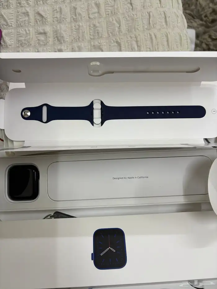 ساعة ابل الاصدار 6 44 2