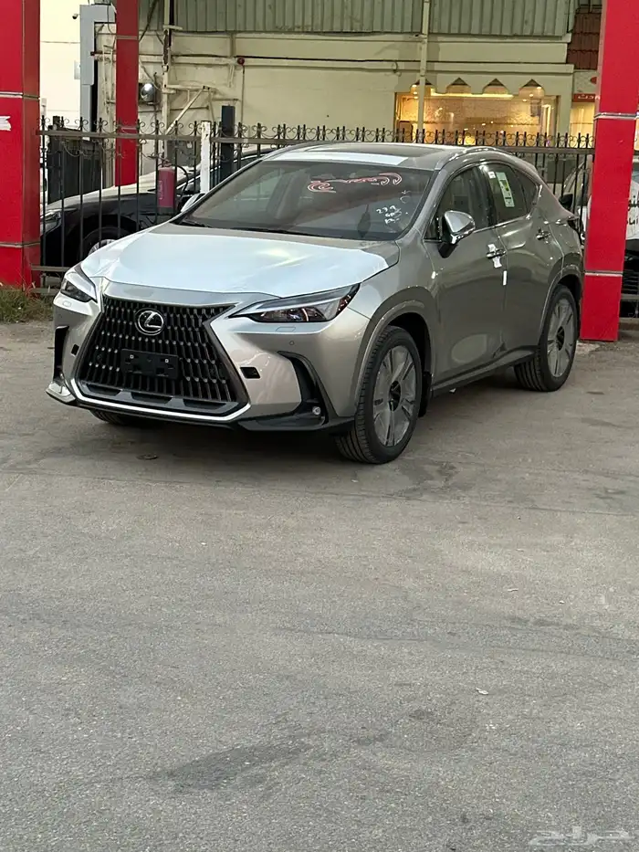 لكزس NX350 موديل 2025 فئه AA 3