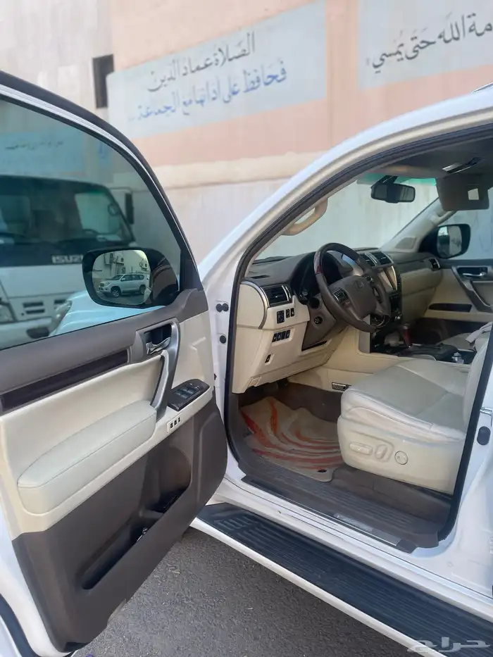 جيب لكزس GX2017 6