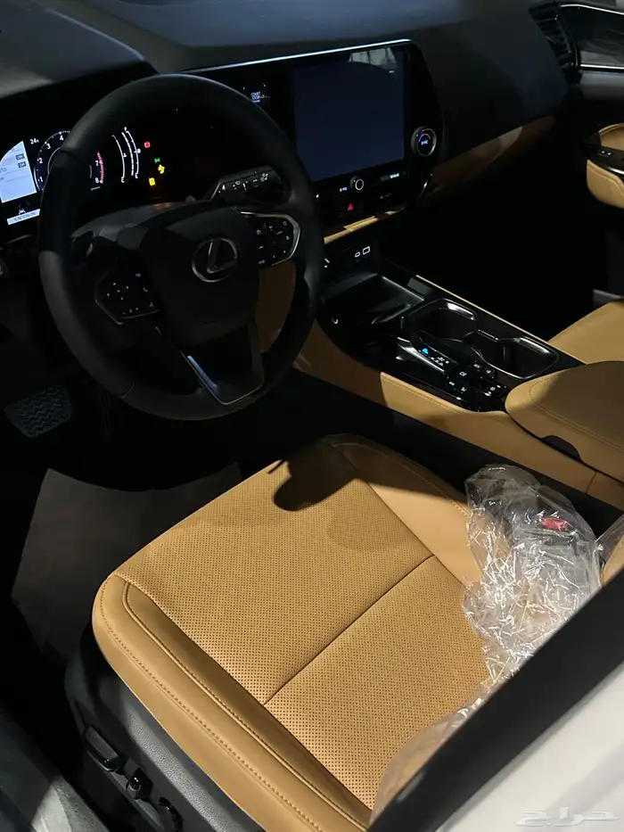 لكزس NX350 موديل 2025 فئه AA 7
