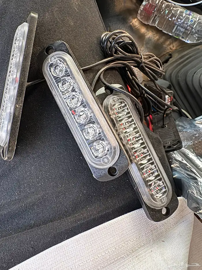 براقات ازرق و احمر 1