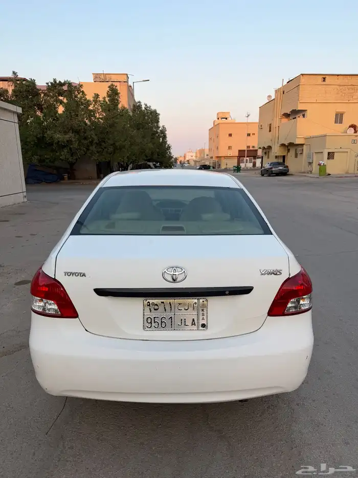 يارس 2009 قير تماتيك للبيع 5