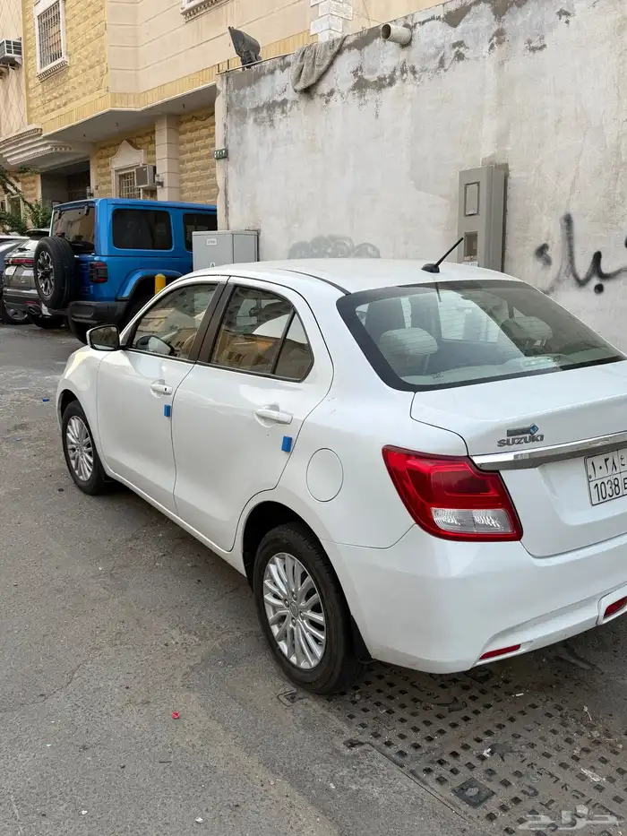 للبيع سوزوكي ديراير 4