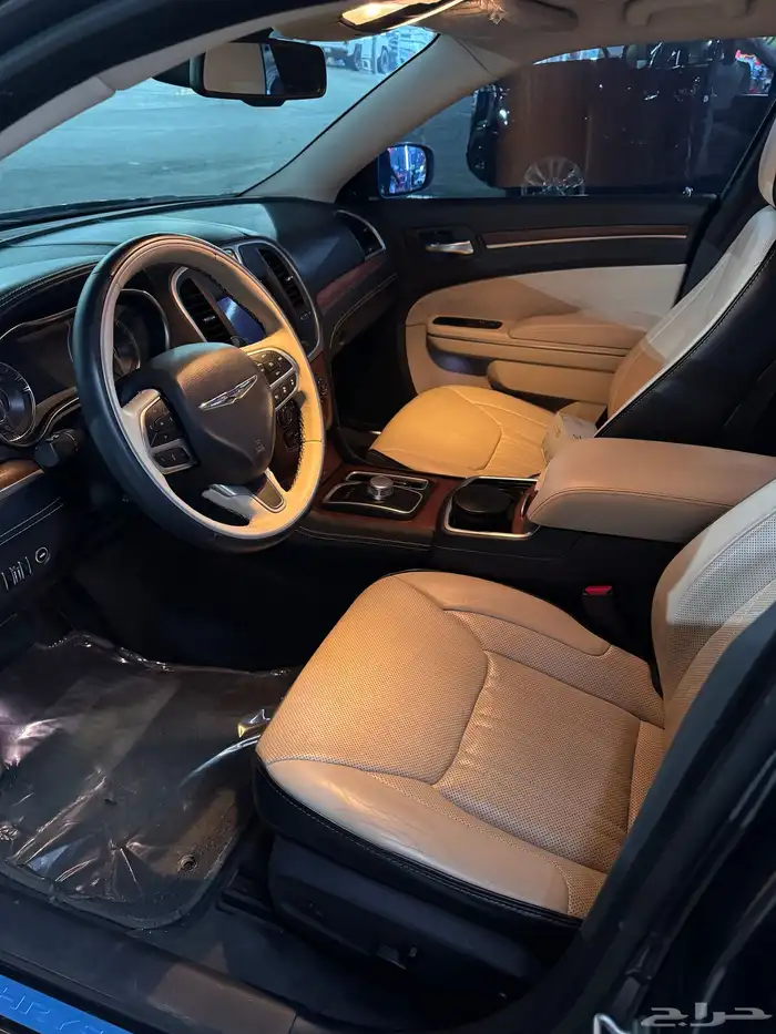 كرايسلر 2018 فل كامل للبيع 7