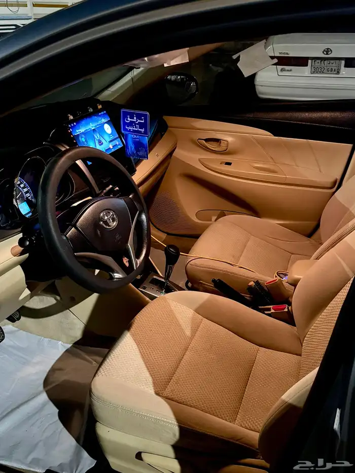 Toyota yaris E 2016 3