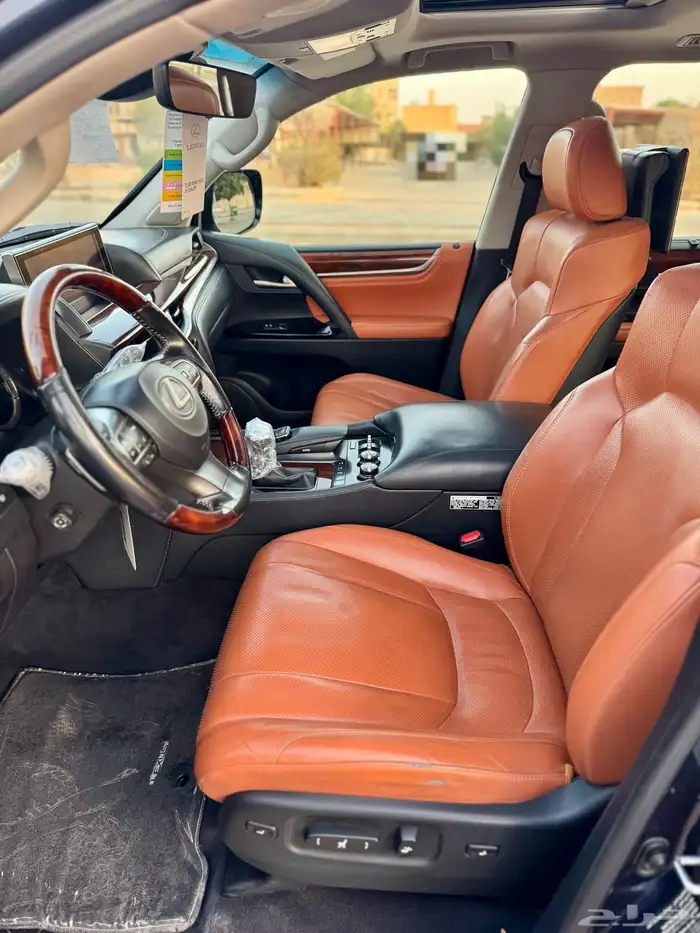 للبيع جيب لكزس 2016 ((DD))(بريمي) ((نظيف جدا )) 41