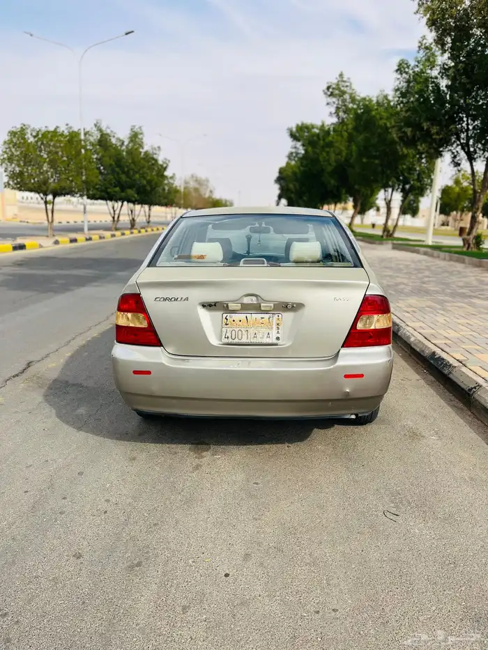 للبيع كورولا مديل 2002 نظيفة 4