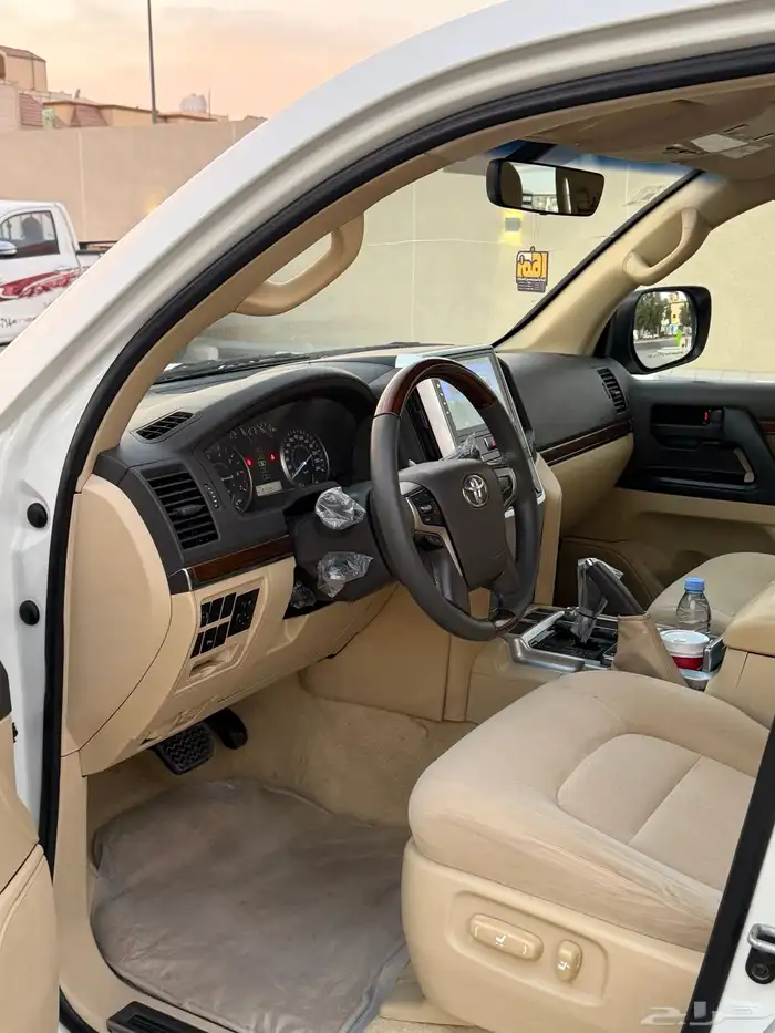 لاندكروزر Gxr 2017 10