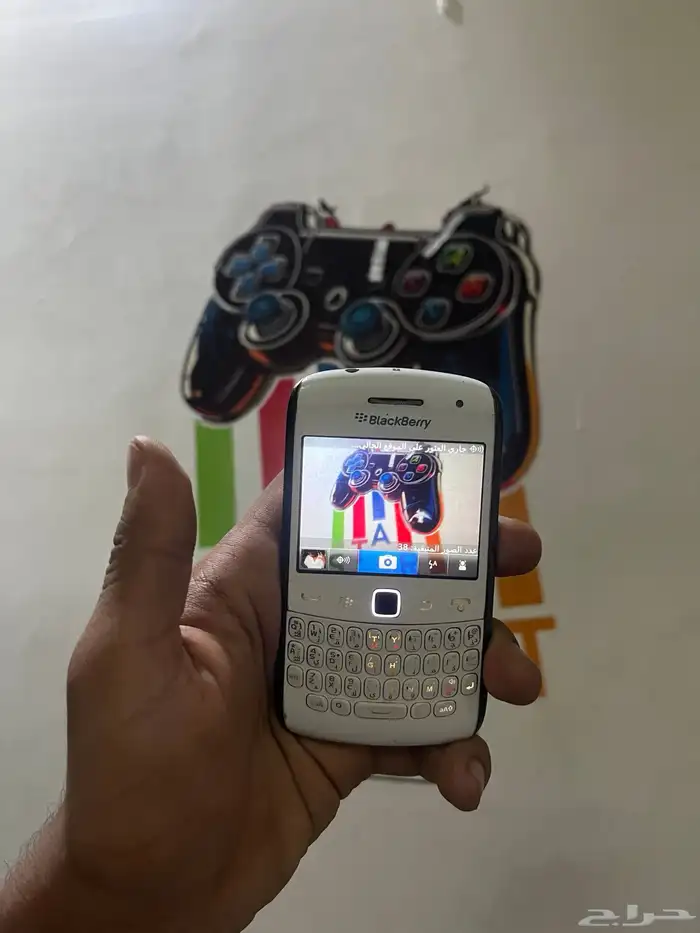 جوال من النوادر محافض عليه 7