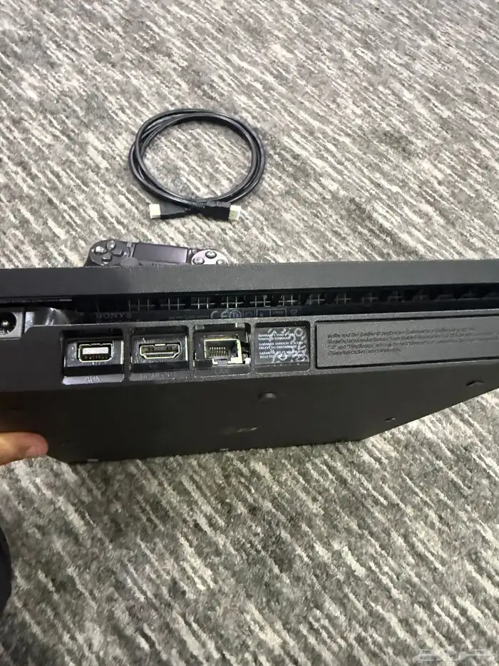 سوني فور نظيف شبه ما يشكي من شيء السعر 650 4