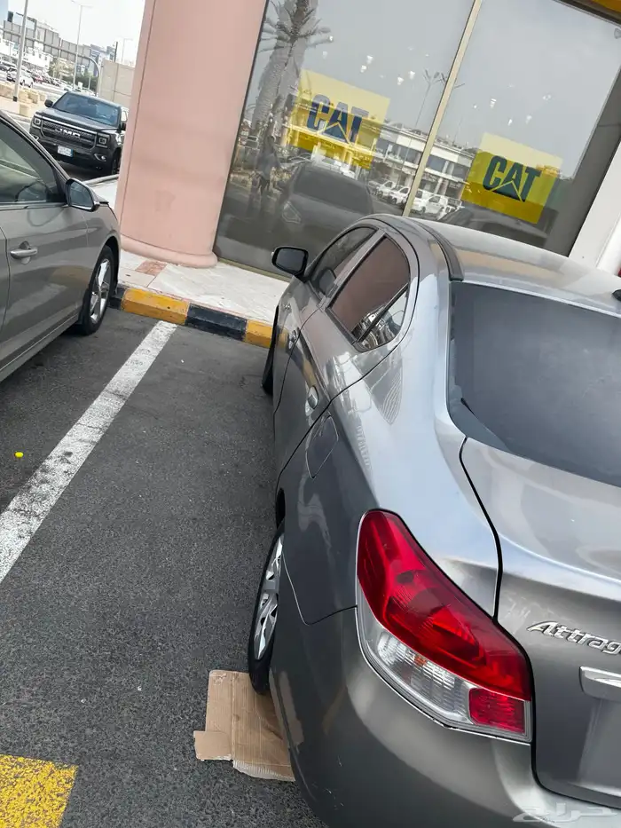 سيارة متسوبيشى اتراج 2018 للبيع 2