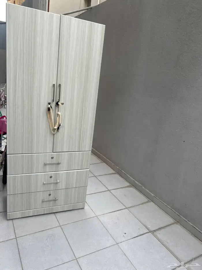 دولاب نظيف للبيع 0