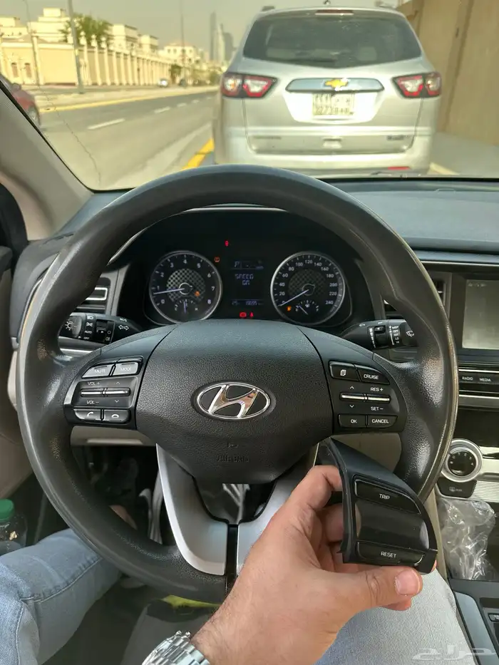 مثبت سرعة هونداي اكسنت 2018 - 2023 1