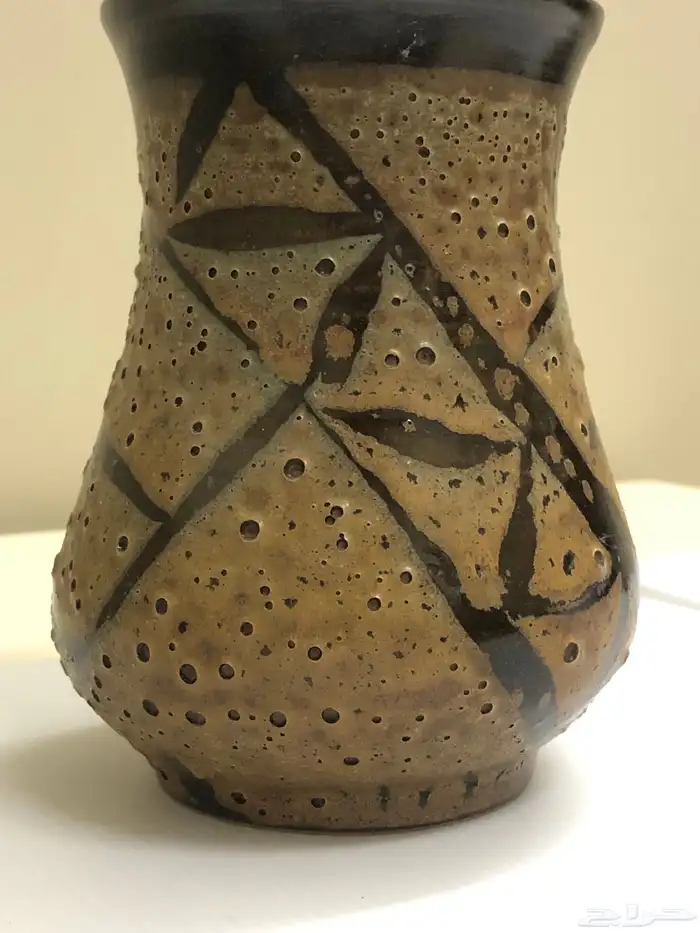 فازة خزف إنحليزية للفنانة  Sheila Wood 13