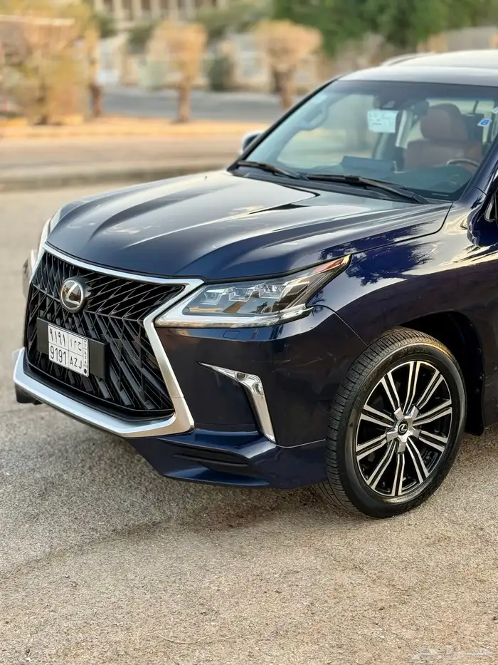 للبيع جيب لكزس 2016 ((DD))(بريمي) ((نظيف جدا )) 15