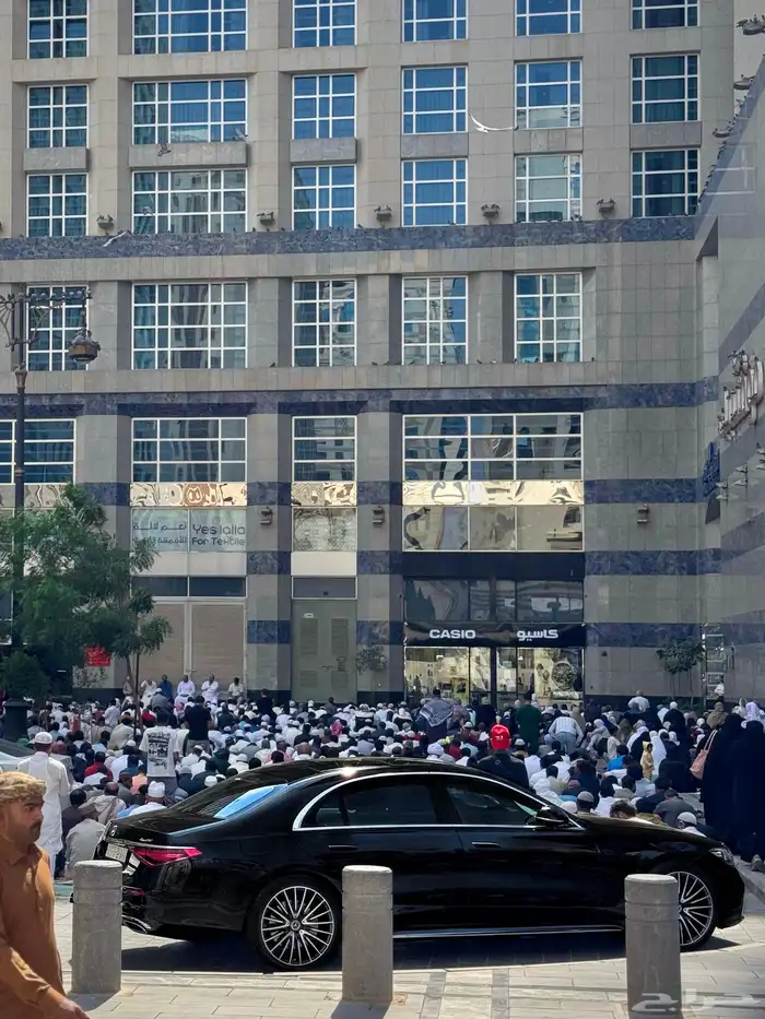 سيارات فخمة (فارهة) للإيجار بالمشوار 4